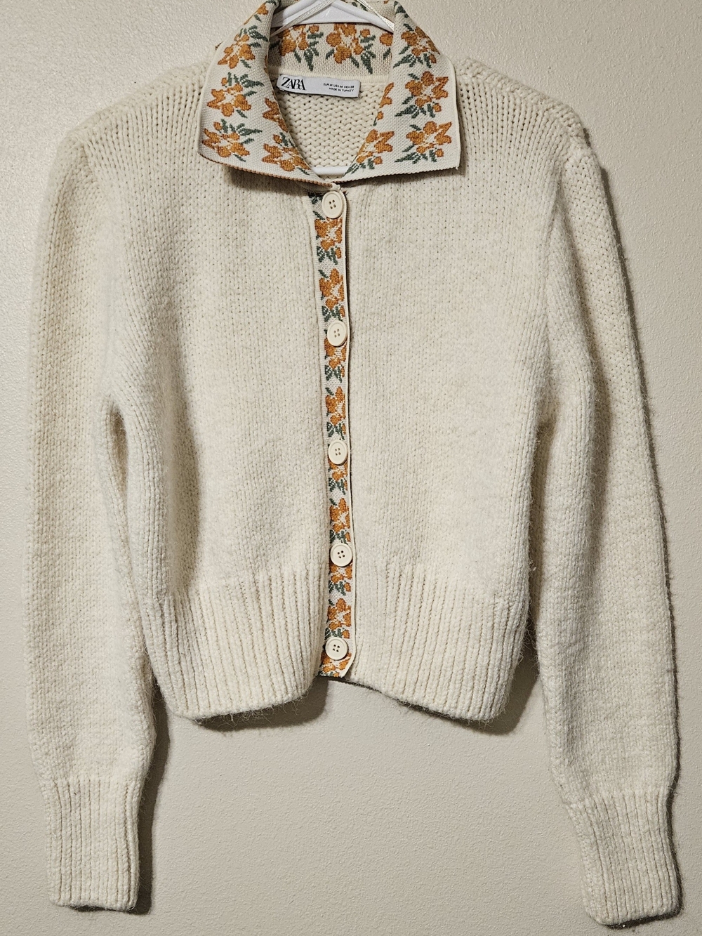 Zara Contrasting Knit Floral Collared Cardigan Cream & Orange Medium Like New
